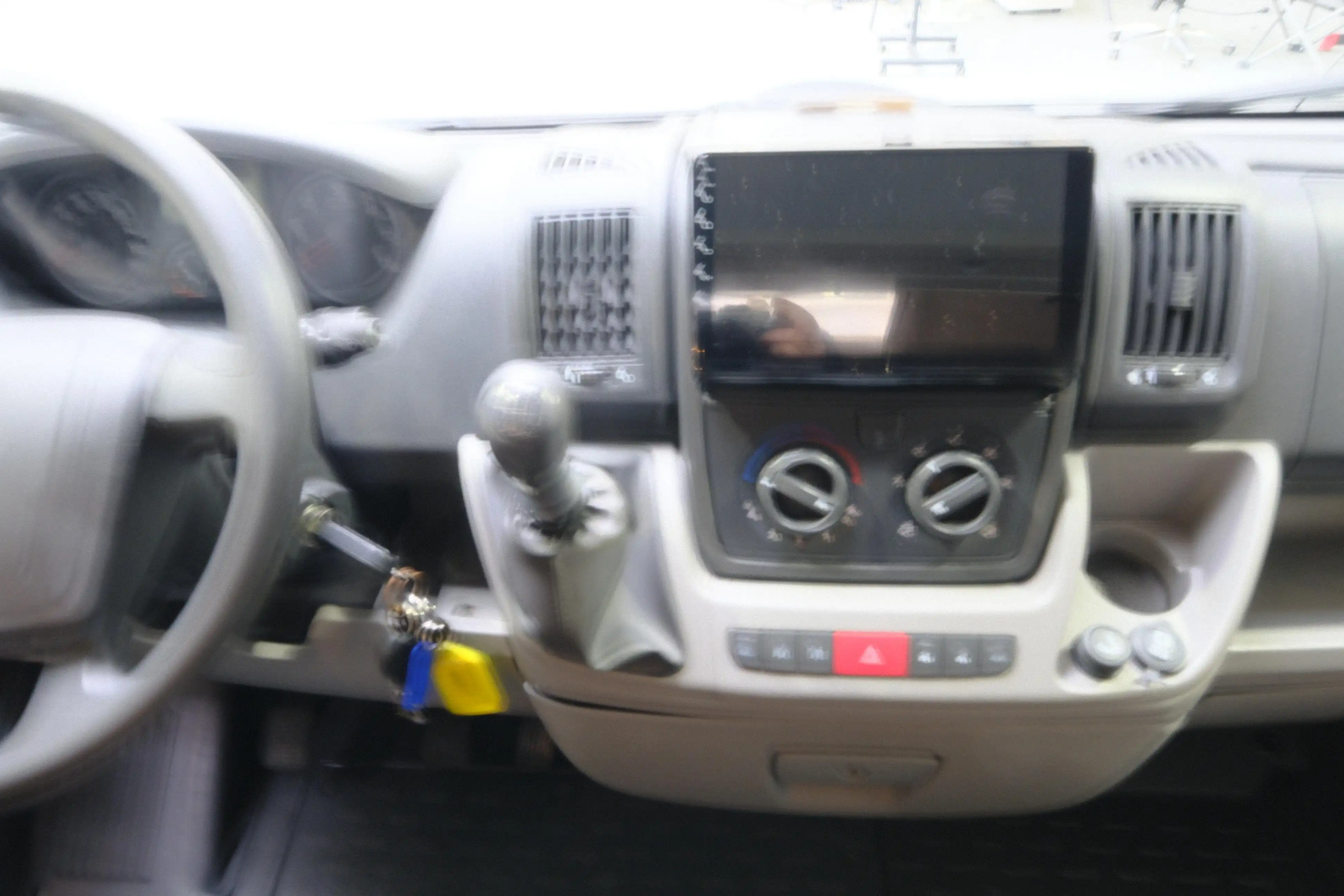 ADRIA Twin 600 SP